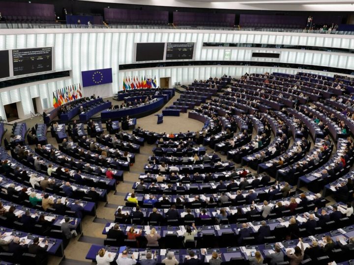 Parlament Europejski w Strasburgu Źródło:PAP/EPA / Ronald Wittek